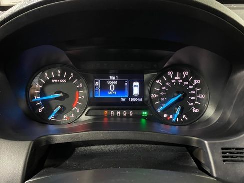 Used 2018 Ford Explorer XLT AWD/4WD image 20