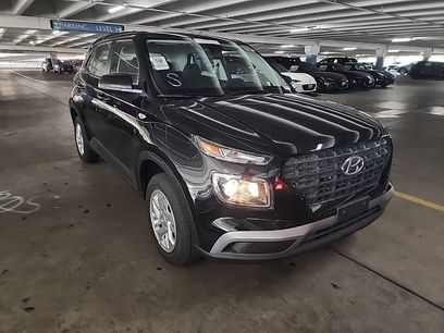 Used 2025 Hyundai Venue SE
