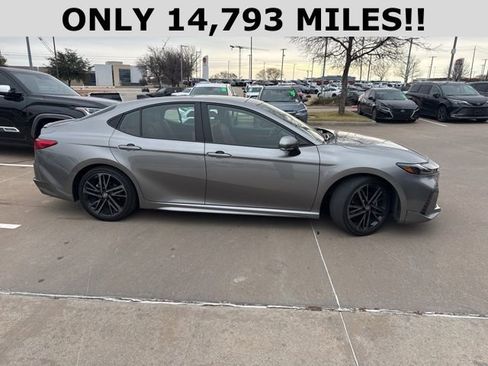 Used 2025 Toyota Camry XSE image 2