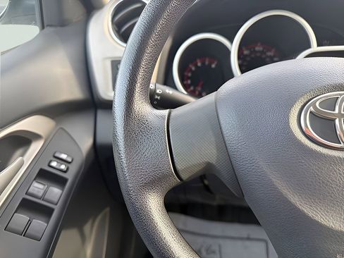 Used 2009 Toyota Matrix Base image 31