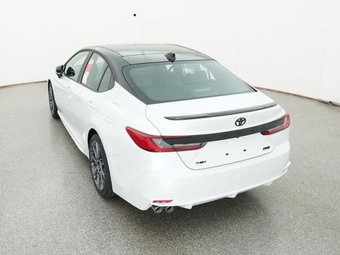 Used 2025 Toyota Camry XSE image 16