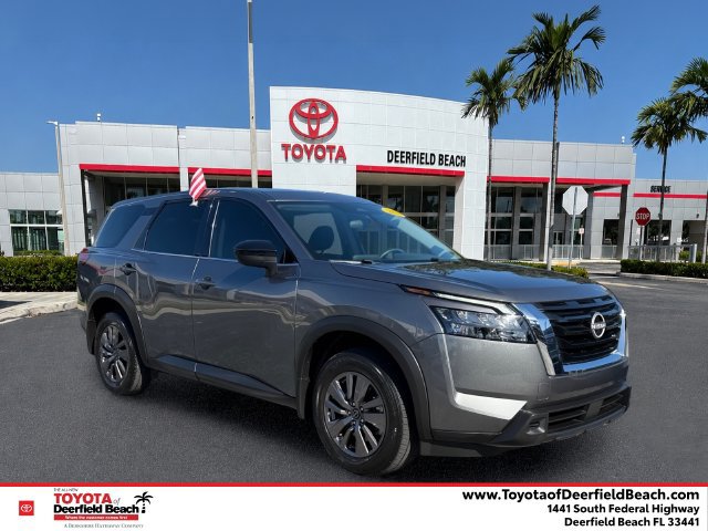 Used 2023 Nissan Pathfinder S FWD image 1