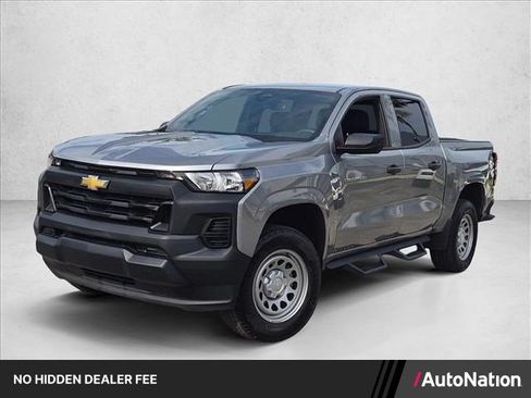 Used 2024 Chevrolet Colorado W/T RWD image 1