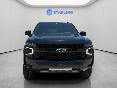 Certified 2024 Chevrolet Suburban Z71 w/ Luxury Package AWD/4WD image 15