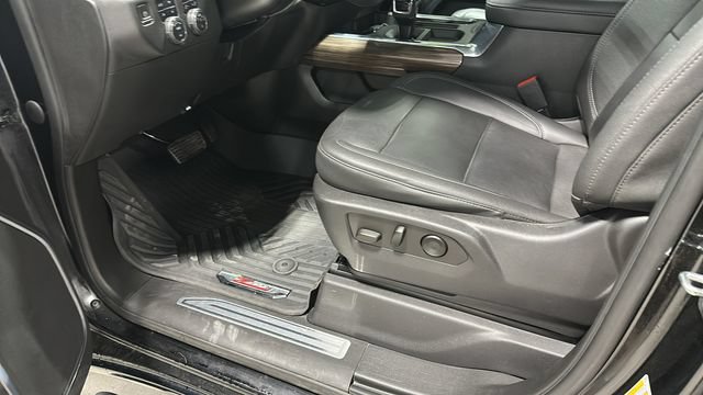 Used 2023 Chevrolet Silverado 1500 RST AWD/4WD image 8