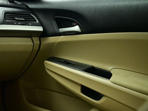 Used 2012 Honda Accord LX image 14