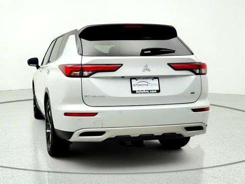 Used 2023 Mitsubishi Outlander SE FWD image 6