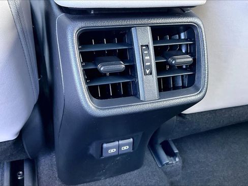 Used 2024 Lexus UX 250h F Sport image 32