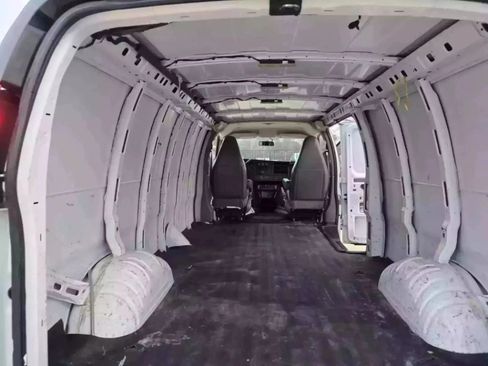 Used 2019 Chevrolet Express 2500 Extended w/ Driver Convenience Package RWD image 13