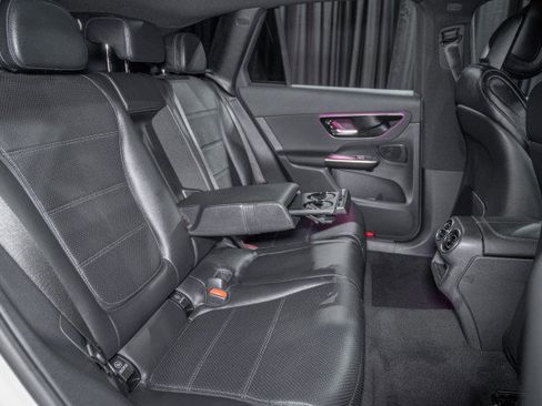 Used 2026 Mercedes-Benz GLC 300 4MATIC image 13