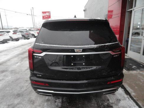 Used 2024 Cadillac XT6 Luxury image 4