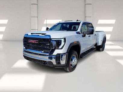 New 2026 GMC Sierra 3500 Pro w/ 1SA Pro Safety Plus Package