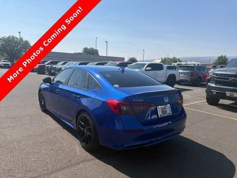 Used 2024 Honda Civic Sport image 4