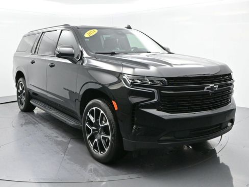 Used 2024 Chevrolet Suburban RST w/ Luxury Package AWD/4WD image 2