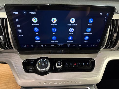 New 2027 Ford Expedition Active AWD/4WD image 9