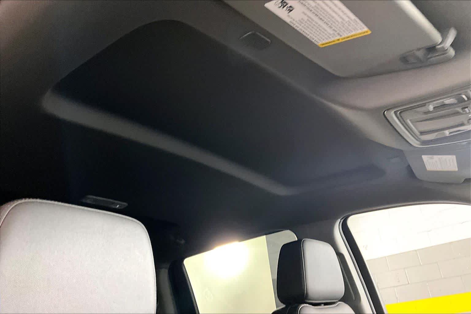 Used 2024 GMC Sierra 1500 SLT RWD image 13