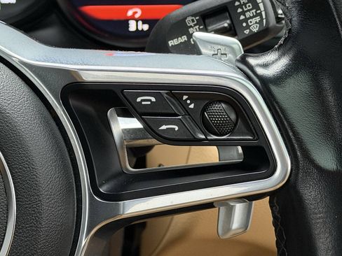 Used 2018 Porsche Macan AWD/4WD image 29