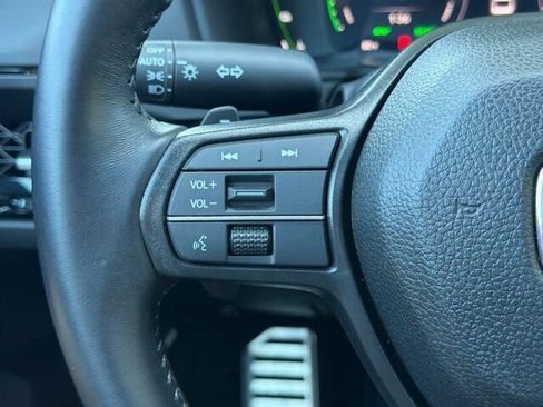 Used 2025 Honda Accord Sport image 28