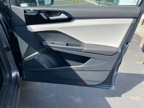 New 2025 Volkswagen Taos S image 44