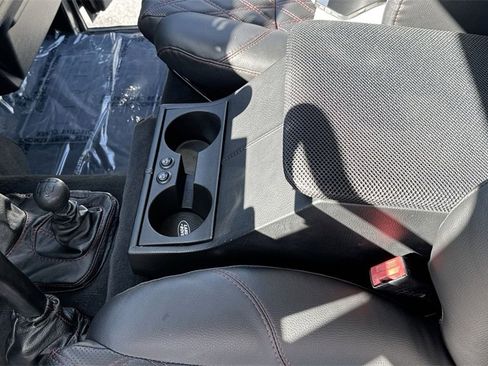 Used 1987 Nissan Rogue image 35