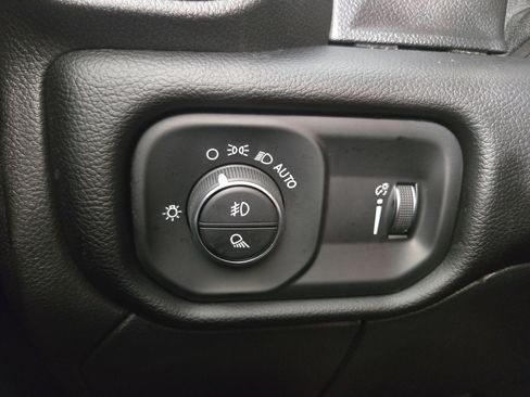 Used 2024 RAM 2500 Big Horn w/ Bed Utility Group image 24