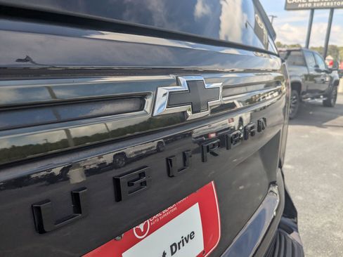 Used 2022 Chevrolet Suburban Z71 image 31