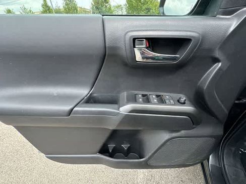 Used 2023 Toyota Tacoma TRD Sport w/ Black Out Package (TMS) AWD/4WD image 16