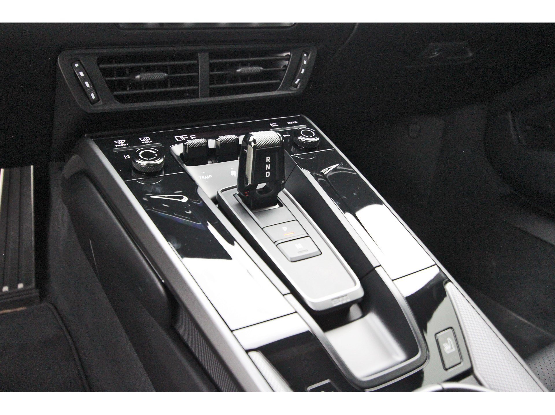 Used 2025 Porsche 911 Carrera S RWD image 24