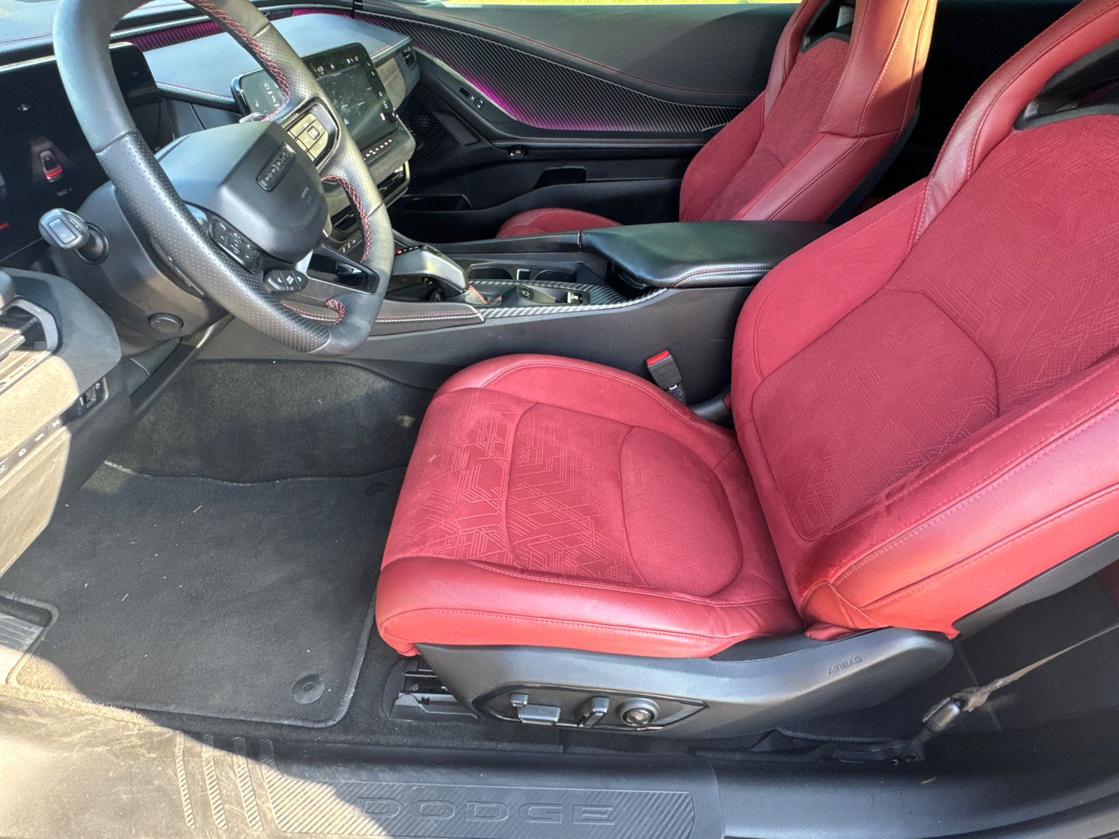 Used 2024 Dodge Charger Daytona Scat Pack w/ Plus Group AWD/4WD image 9