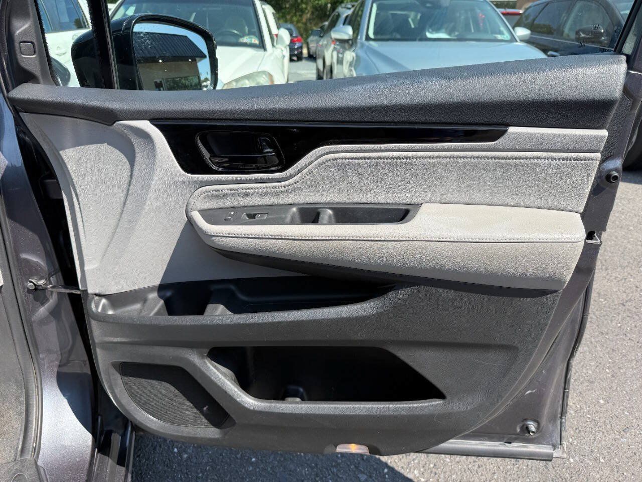 Used 2018 Honda Odyssey Elite image 41