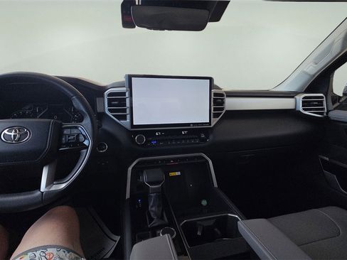 Used 2023 Toyota Tundra Limited image 28