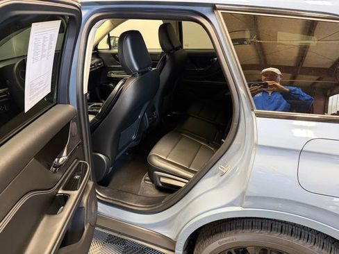 Used 2024 Lincoln Corsair AWD w/ Equipment Group 101A image 16