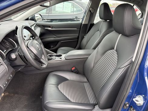 Used 2023 Toyota Camry SE w/ Convenience Package AWD/4WD image 10