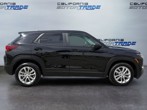 Used 2024 Chevrolet TrailBlazer LS w/ LS Convenience Package image 4