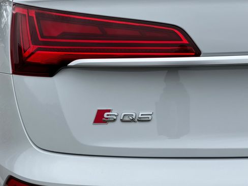 Used 2023 Audi SQ5 Premium Plus w/ Premium Plus Package image 34