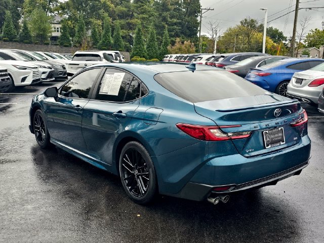 Used 2025 Toyota Camry SE FWD image 12