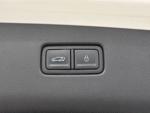 Used 2025 Genesis GV70 3.5T Sport w/ Sport Prestige Package AWD/4WD image 32