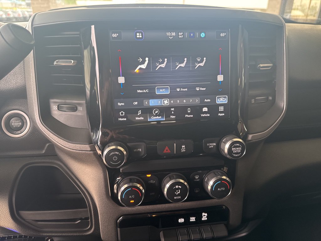 Used 2024 RAM 3500 Tradesman w/ Chrome Appearance Group AWD/4WD image 12