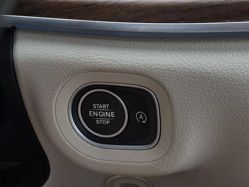 Certified 2024 Mercedes-Benz GLE 350 4MATIC image 35