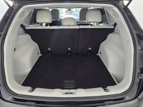 Used 2018 Jeep Compass Latitude image 15