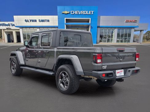 Used 2022 Jeep Gladiator Sport AWD/4WD image 11