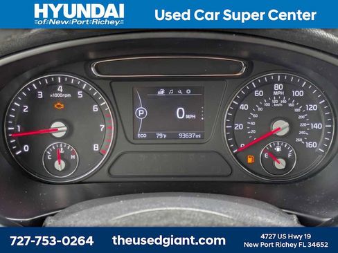 Used 2017 Kia Sorento EX image 32