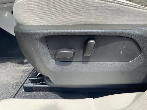 Used 2023 Buick Envision Avenir AWD/4WD image 15