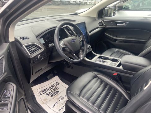 Used 2022 Ford Edge SEL w/ Convenience Package image 8