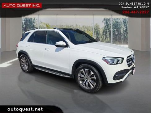 Used 2020 Mercedes-Benz GLE 450 4MATIC w/ MBUX Technology Package image 3