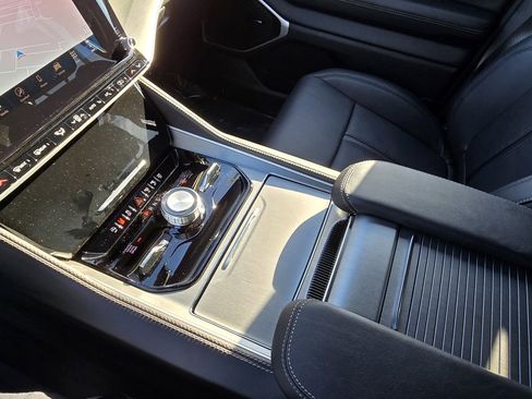 New 2025 Jeep Wagoneer Series II w/ Convenience Group I image 26