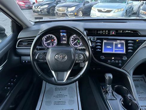 Used 2019 Toyota Camry LE image 21
