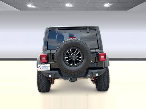 Used 2024 Jeep Wrangler Willys image 10