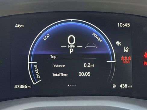 Used 2025 Toyota Camry SE image 10