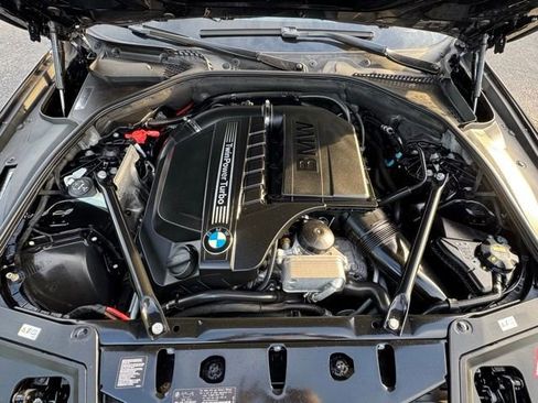 Used 2015 BMW 535i Sedan RWD image 2